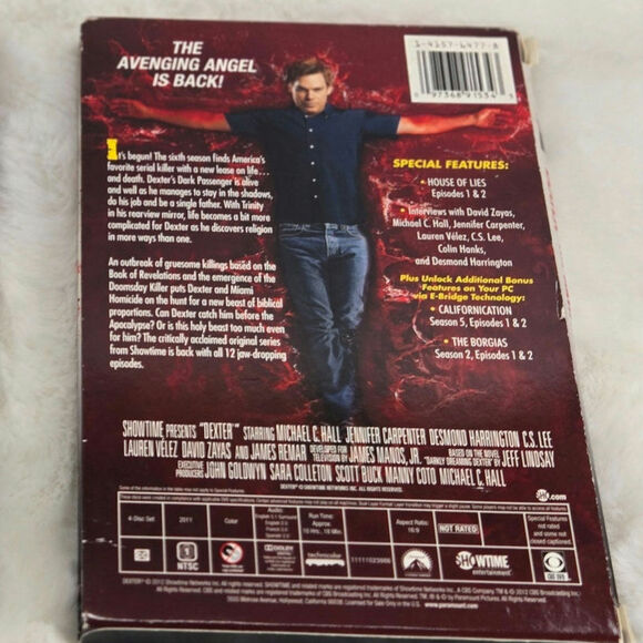 Dexter DVD Bundle Seasons 3 & 6 | Rare Collectors Season 3 Fabric Lined Box - Picture 2 of 2